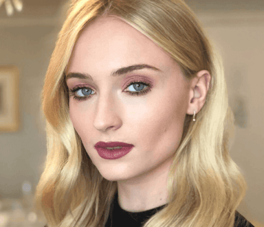 Mastering the Mesmeric: Sophie Turner's Beauty Alchemy